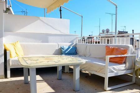 شقة Mia'S Atelier, Balcony To Acropolis أثينا المظهر الخارجي الصورة